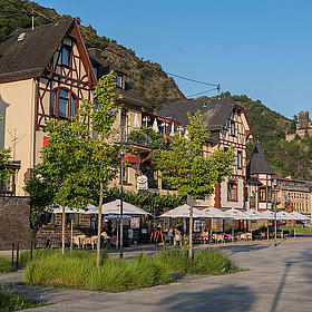 An old village center with half‑timbered houses and restaurants.