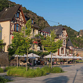 An old village center with half‑timbered houses and restaurants.